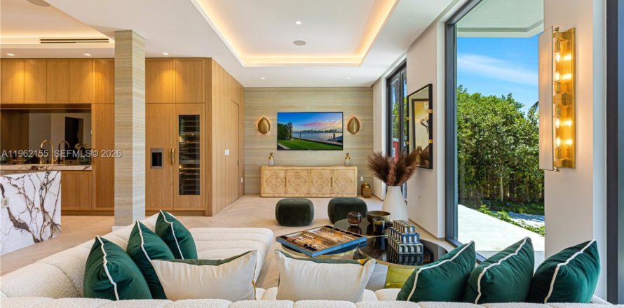 Villa ou maison à Miami Beach, Floride 6 chambres, 478.54 m2 № 2026673