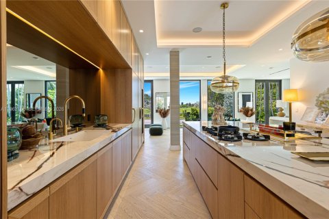 Villa ou maison à vendre à Miami Beach, Floride: 6 chambres, 478.54 m2 № 2026673 - photo 21