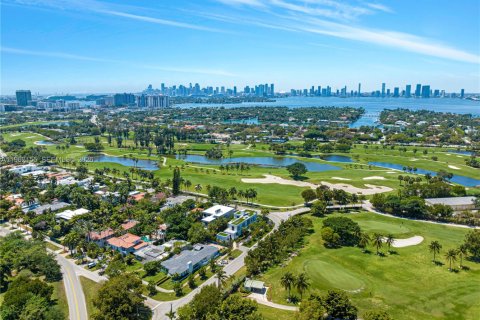 Villa ou maison à vendre à Miami Beach, Floride: 6 chambres, 478.54 m2 № 2026673 - photo 12