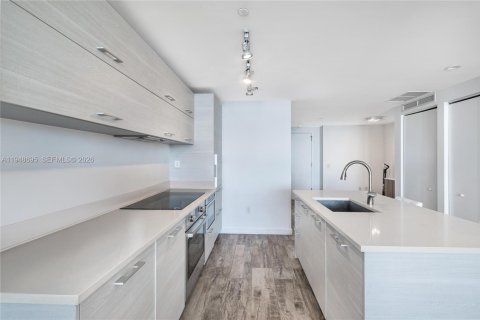 Купить кондоминиум в Майами, Флорида 2 спальни, 99.13м2, № 2006911 - фото 11