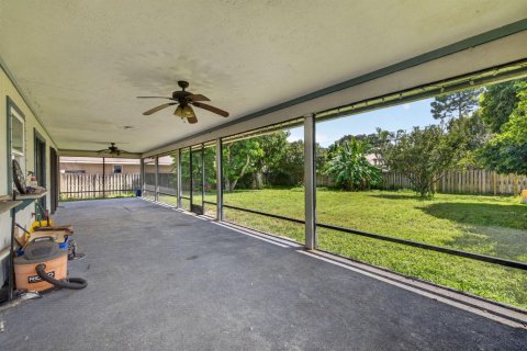 Villa ou maison à vendre à Port St. Lucie, Floride: 2 chambres, 89.19 m2 № 2401791 - photo 25