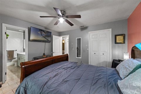 House in Deltona, Florida 3 bedrooms, 122.82 sq.m. № 1759791 - photo 13