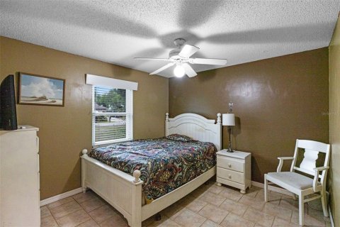 House in Deltona, Florida 3 bedrooms, 122.82 sq.m. № 1759791 - photo 10