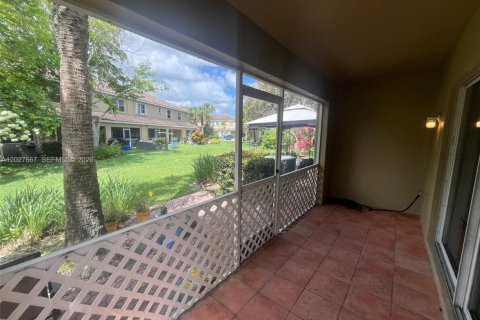 Adosado en alquiler en Pembroke Pines, Florida, 3 dormitorios, 132.66 m2 № 2085344 - foto 6