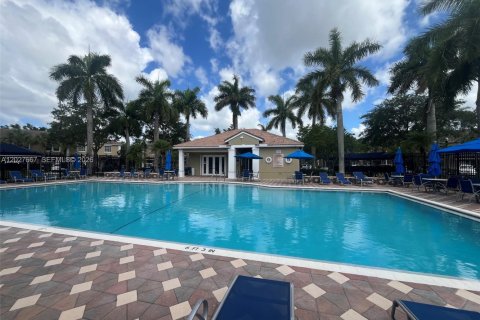 Adosado en alquiler en Pembroke Pines, Florida, 3 dormitorios, 132.66 m2 № 2085344 - foto 14