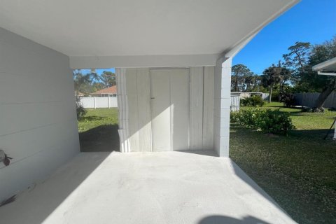 House in Englewood, Florida 2 bedrooms, 55.18 sq.m. № 1565380 - photo 25