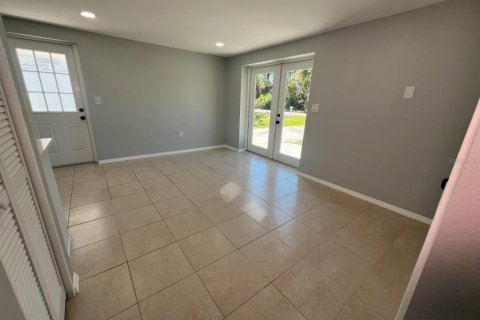 House in Englewood, Florida 2 bedrooms, 55.18 sq.m. № 1565380 - photo 9