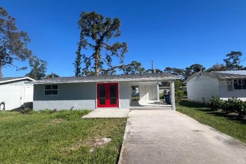 House in Englewood, Florida 2 bedrooms, 55.18 sq.m. № 1565380 - photo 1