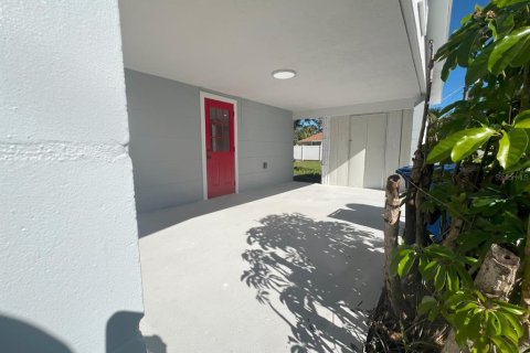 House in Englewood, Florida 2 bedrooms, 55.18 sq.m. № 1565380 - photo 5