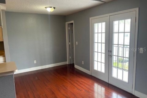 Condominio en alquiler en Orlando, Florida, 3 dormitorios, 107.49 m2 № 2114963 - foto 4
