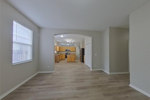 Casa en alquiler en Orlando, Florida, 4 dormitorios, 183.2 m2 № 1907166 - foto 3