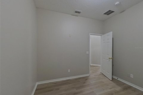 Casa en alquiler en Orlando, Florida, 4 dormitorios, 183.2 m2 № 1907166 - foto 8