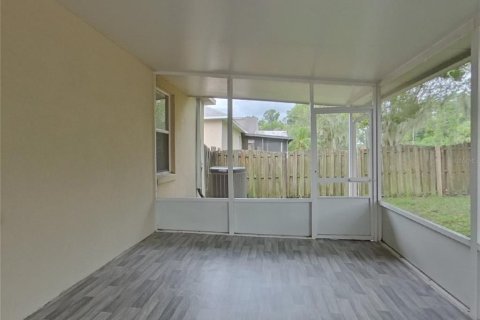 Casa en alquiler en Orlando, Florida, 4 dormitorios, 183.2 m2 № 1907166 - foto 15