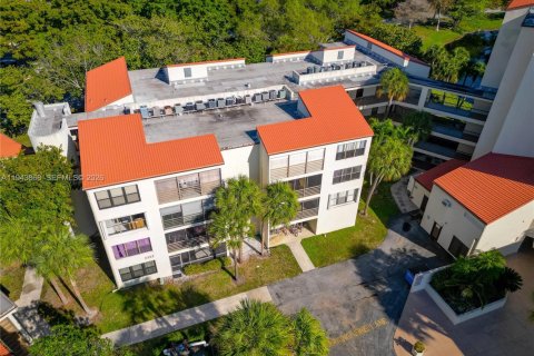 Купить кондоминиум в Помпано-Бич, Флорида 2 спальни, 102.19м2, № 2002391 - фото 22