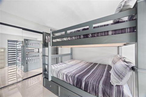 Купить кондоминиум в Помпано-Бич, Флорида 2 спальни, 102.19м2, № 2002391 - фото 17