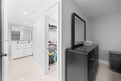 Купить кондоминиум в Помпано-Бич, Флорида 2 спальни, 102.19м2, № 2002391 - фото 15