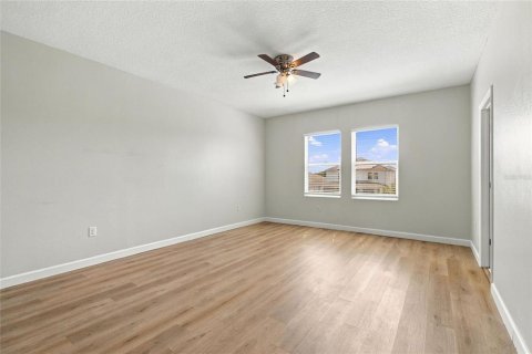 House in Haines City, Florida 4 bedrooms, 214.7 sq.m. № 2394268 - photo 27