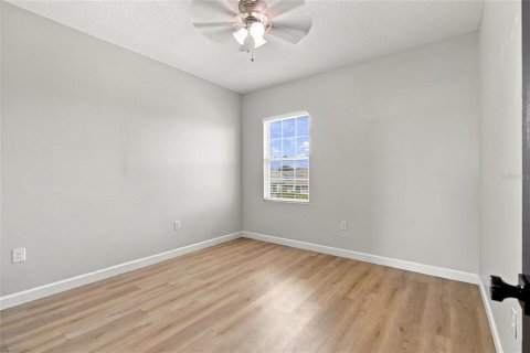 House in Haines City, Florida 4 bedrooms, 214.7 sq.m. № 2394268 - photo 19