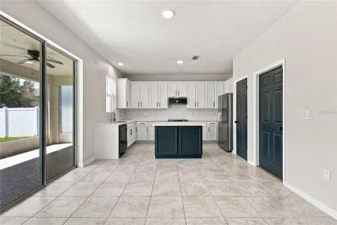 House in Haines City, Florida 4 bedrooms, 214.7 sq.m. № 2394268 - photo 10