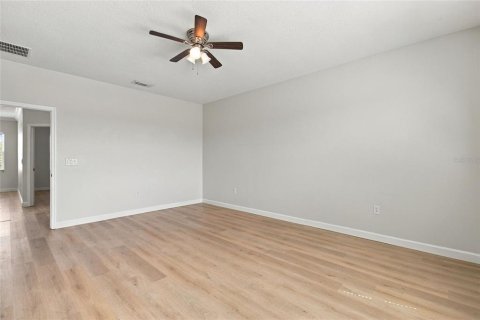 House in Haines City, Florida 4 bedrooms, 214.7 sq.m. № 2394268 - photo 29
