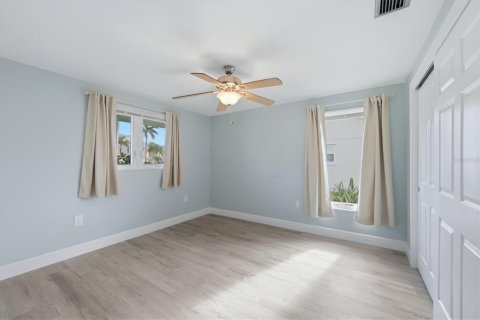 House in Englewood, Florida 3 bedrooms, 174.66 sq.m. № 2222759 - photo 26