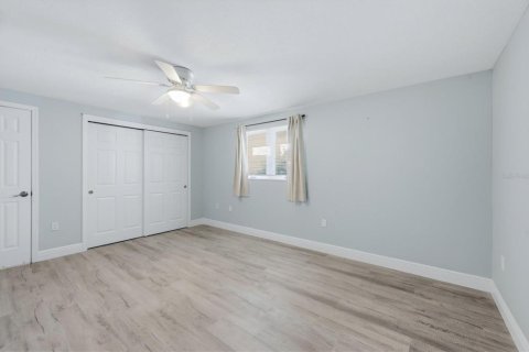 House in Englewood, Florida 3 bedrooms, 174.66 sq.m. № 2222759 - photo 25