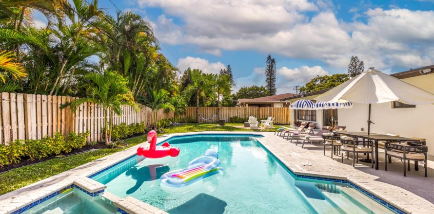 Villa ou maison à Fort Lauderdale, Floride 4 chambres, 151.62 m2 № 2433937
