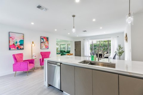 Villa ou maison à vendre à Fort Lauderdale, Floride: 4 chambres, 151.62 m2 № 2433937 - photo 7