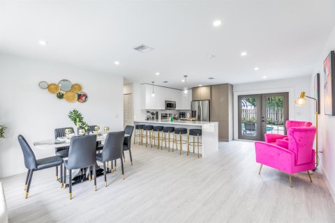 Villa ou maison à vendre à Fort Lauderdale, Floride: 4 chambres, 151.62 m2 № 2433937 - photo 5