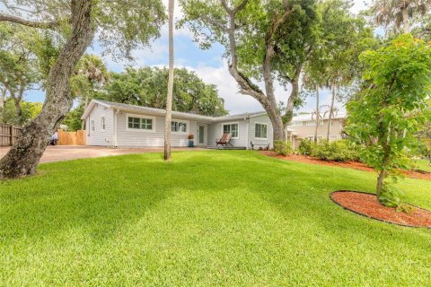 Casa en New Smyrna Beach, Florida 3 dormitorios, 138.05 m2 № 2118030
