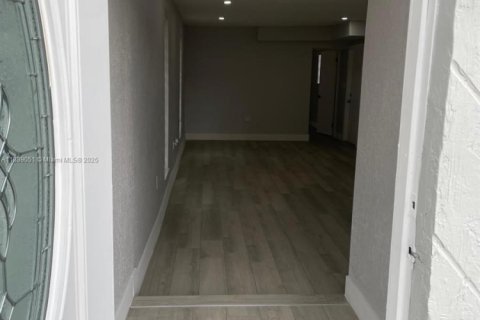 Casa en venta en Sunrise, Florida, 3 dormitorios, 133.31 m2 № 1941236 - foto 5