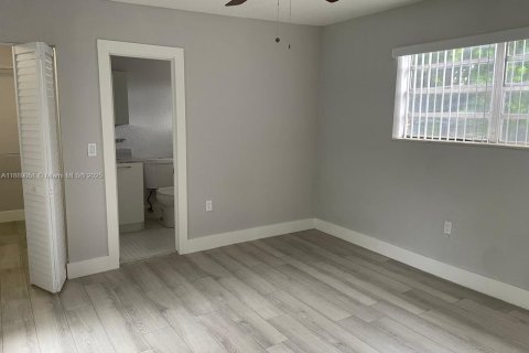 Casa en venta en Sunrise, Florida, 3 dormitorios, 133.31 m2 № 1941236 - foto 14