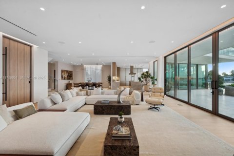 Villa ou maison à vendre à Miami Beach, Floride: 6 chambres, 637.96 m2 № 1731349 - photo 9