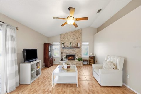 Casa en venta en Palm Bay, Florida, 3 dormitorios, 158.49 m2 № 2337197 - foto 12