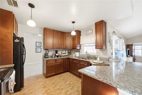 Casa en venta en Palm Bay, Florida, 3 dormitorios, 158.49 m2 № 2337197 - foto 8