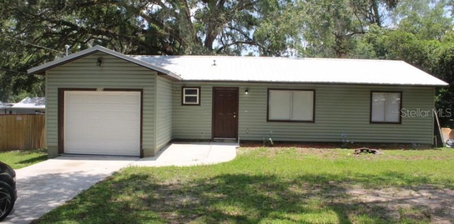 Villa ou maison à Brooksville, Floride 2 chambres, 95.88 m2 № 1798146