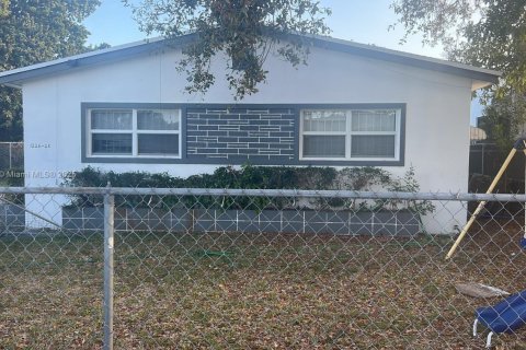 Commercial property in Miami, Florida 156.63 sq.m. № 1770751 - photo 15