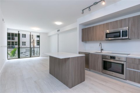 Купить кондоминиум в Майами, Флорида 1 спальня, 66.33м2, № 2005926 - фото 8