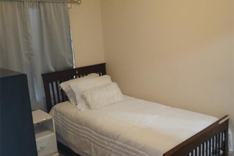 Condo in Mulberry, Florida, 2 bedrooms  № 2232624 - photo 7