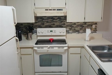 Condo in Mulberry, Florida, 2 bedrooms  № 2232624 - photo 5