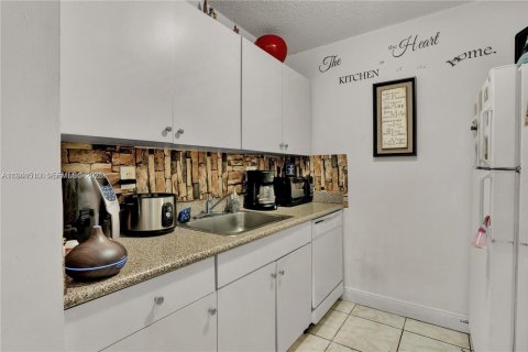 Снять в аренду кондоминиум в Майами, Флорида 1 спальня, 54.16м2, № 2001067 - фото 10