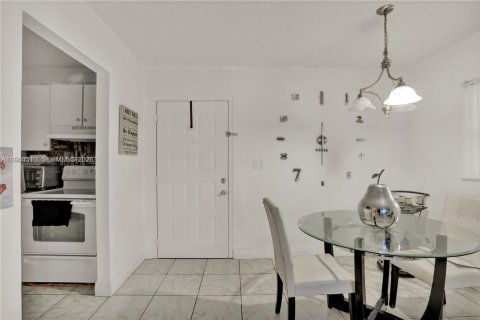 Снять в аренду кондоминиум в Майами, Флорида 1 спальня, 54.16м2, № 2001067 - фото 6