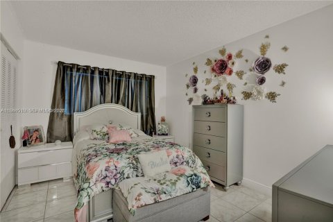 Снять в аренду кондоминиум в Майами, Флорида 1 спальня, 54.16м2, № 2001067 - фото 11