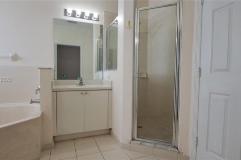 Touwnhouse à vendre à Homestead, Floride: 2 chambres, 132.94 m2 № 2090347 - photo 28
