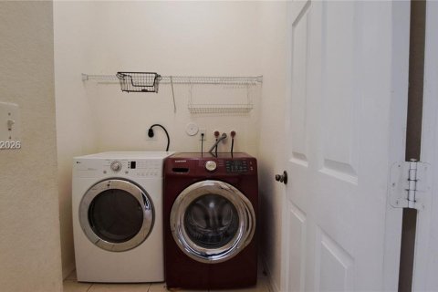 Touwnhouse à vendre à Homestead, Floride: 2 chambres, 132.94 m2 № 2090347 - photo 11