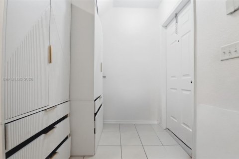 Touwnhouse à vendre à Homestead, Floride: 2 chambres, 132.94 m2 № 2090347 - photo 3