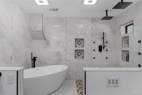 Casa en venta en Crystal River, Florida, 5 dormitorios, 344.57 m2 № 2140709 - foto 21