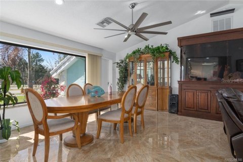 Casa en venta en Crystal River, Florida, 5 dormitorios, 344.57 m2 № 2140709 - foto 7