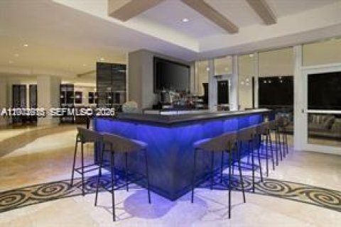 Condo in Sunny Isles Beach, Florida, 1 bedroom № 2090793 - photo 12