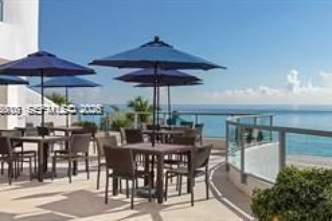 Condo in Sunny Isles Beach, Florida, 1 bedroom № 2090793 - photo 29